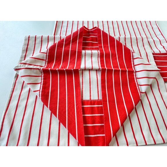 Vintage 70s pillowcases, red white stripes pattern, pair of casings - Picture 5 of 9